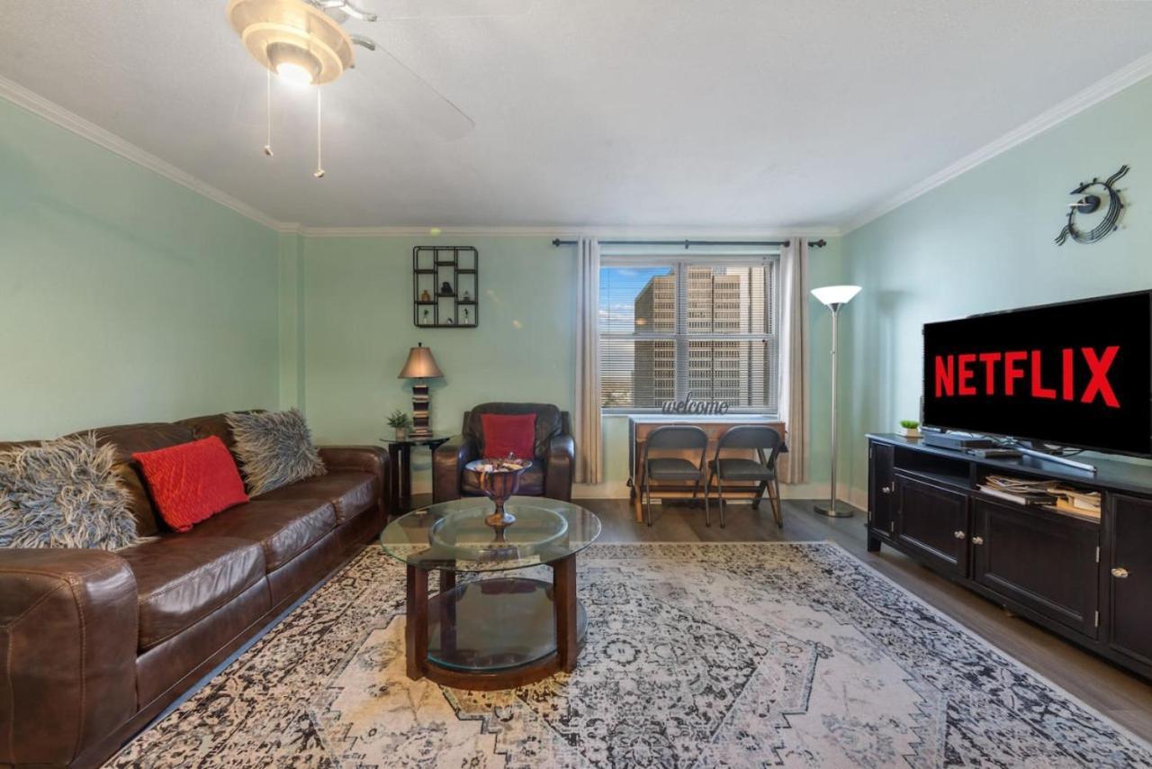 Holiday home Affordable 2br Condo, Walk To Downtown Attractions