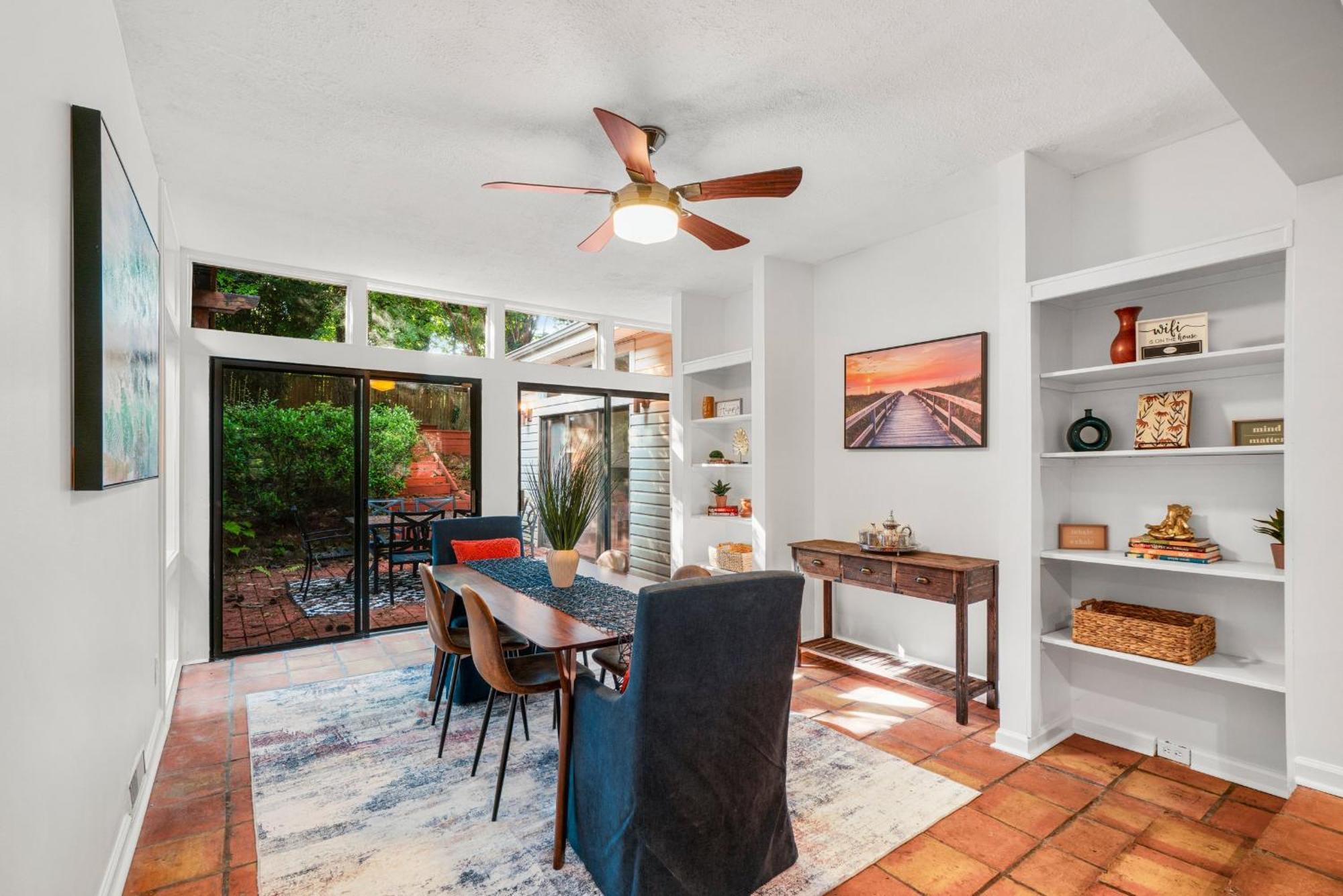 Villa 3-bed 2&half-bath Pet Friendly Buckhead Atlanta