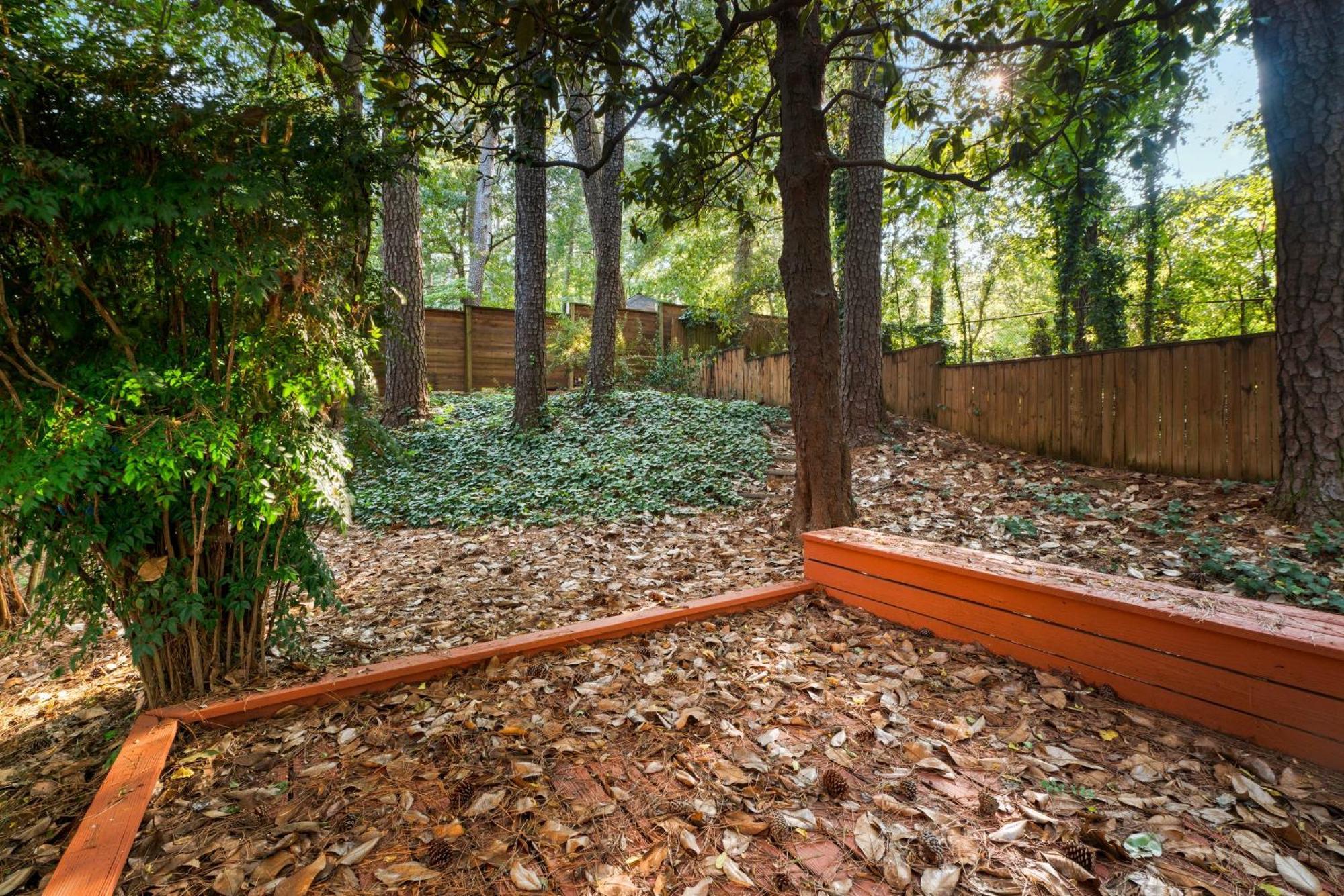 3-bed 2&half-bath Pet Friendly Buckhead Atlanta