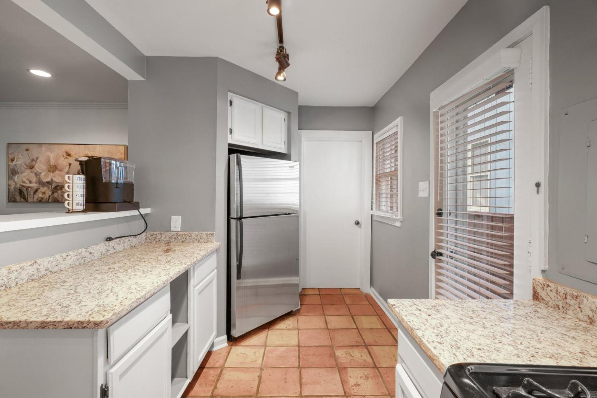 3-bed 2&half-bath Pet Friendly Buckhead Villa Atlanta