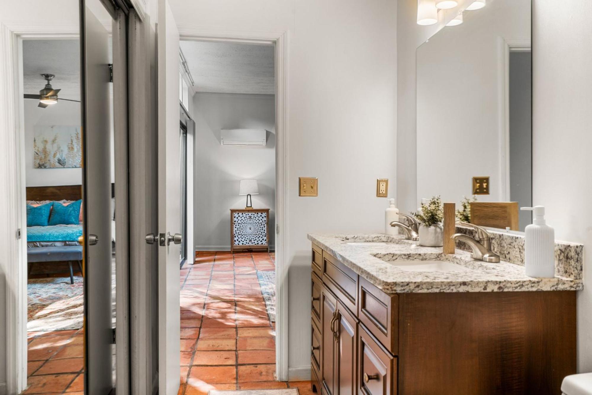 3-bed 2&half-bath Pet Friendly Buckhead