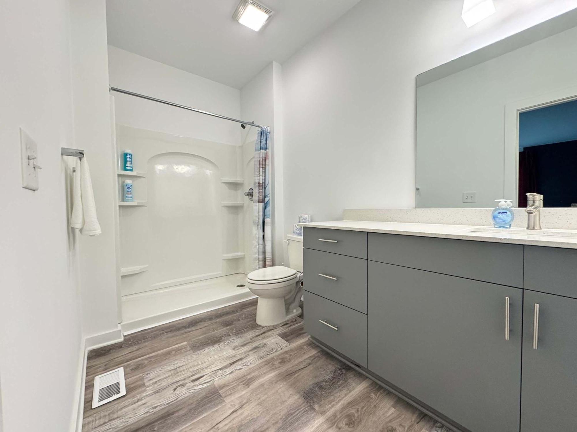 Holiday home Luxury 2b2b Penthouse With Balcony Downtown 542blvd *