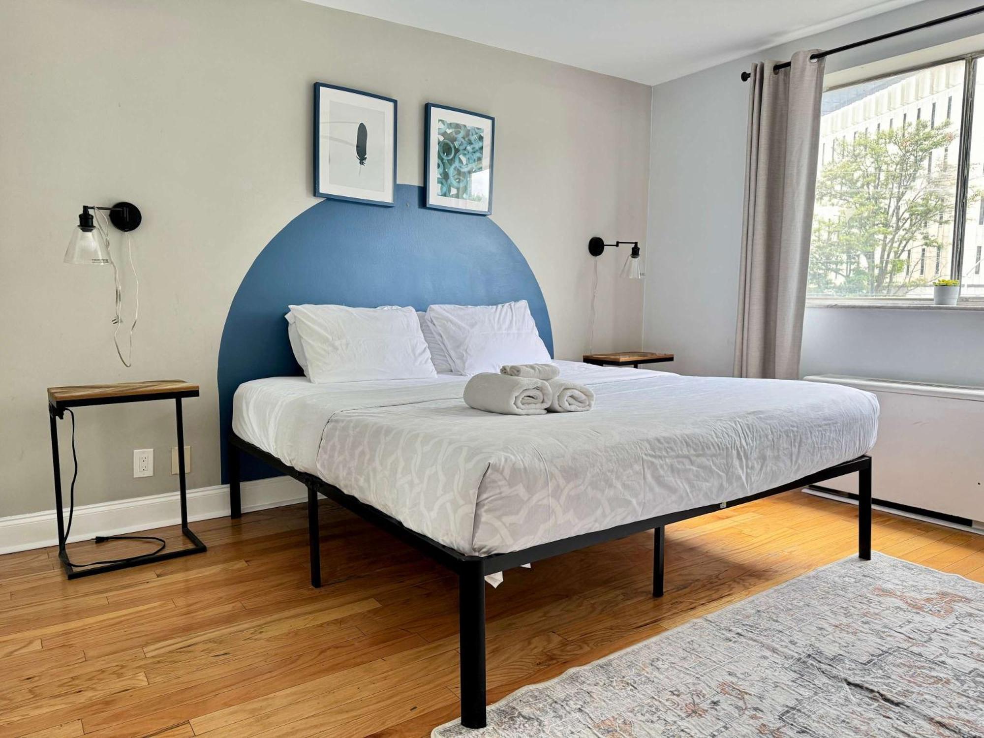 Atl Downtown 2br King Bed Free Parking And Gym Lm208 Atlanta