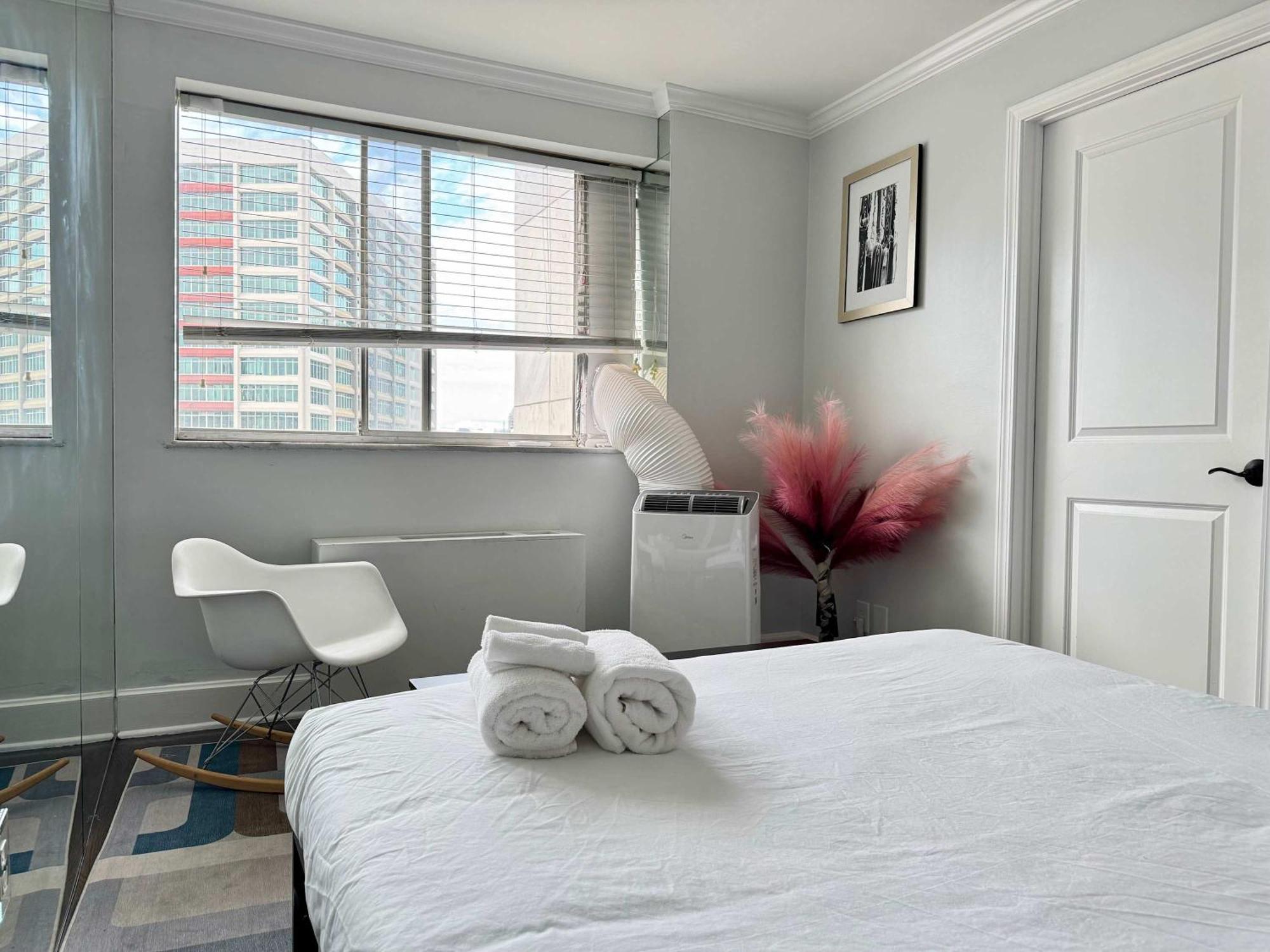 View Newly Renovated 3 Beds With Free Parking Lm1809 Holiday home Atlanta