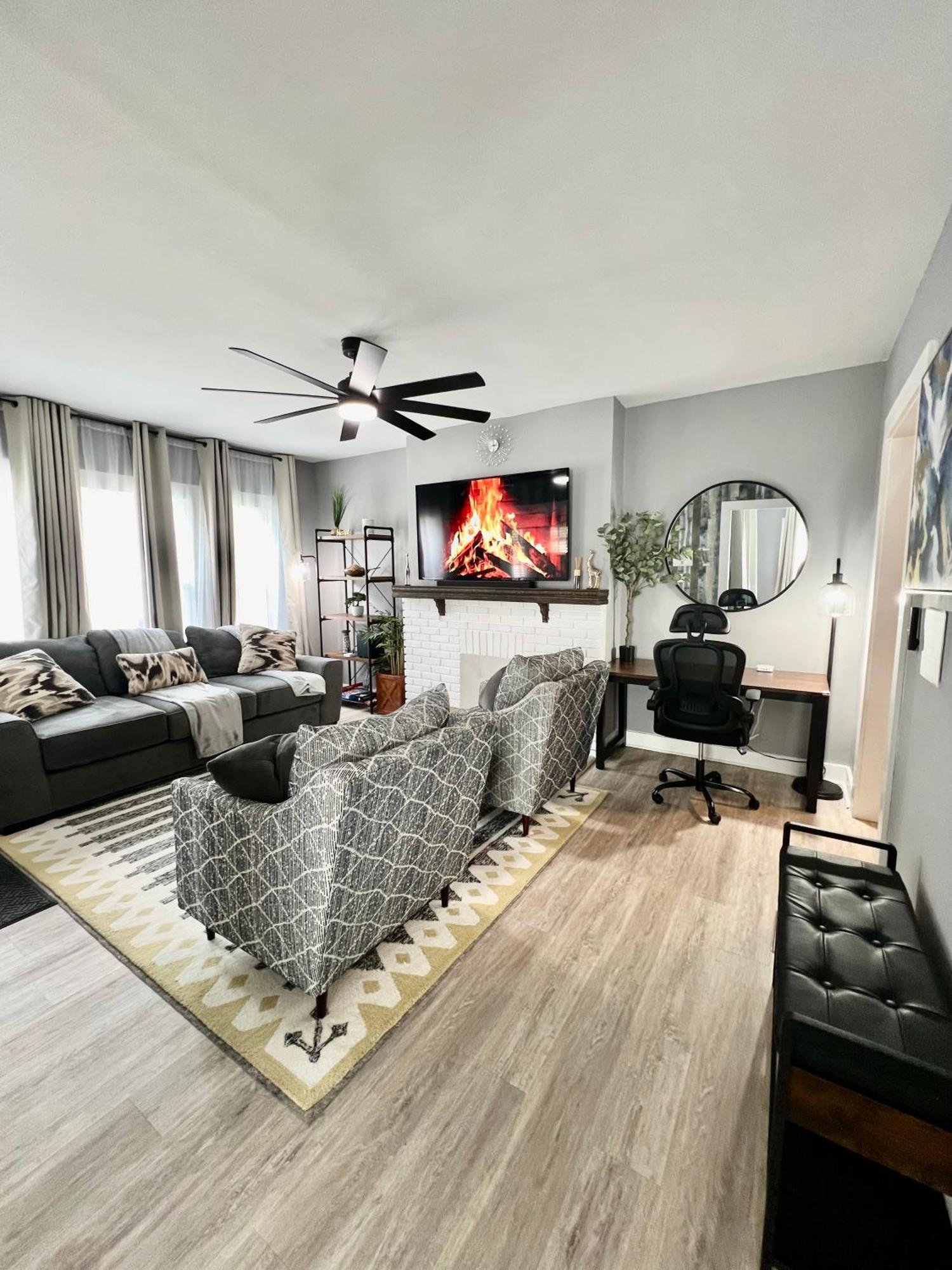 Calm 4br-3ba 10 Min Dt Airport By Lsp Homes Atlanta