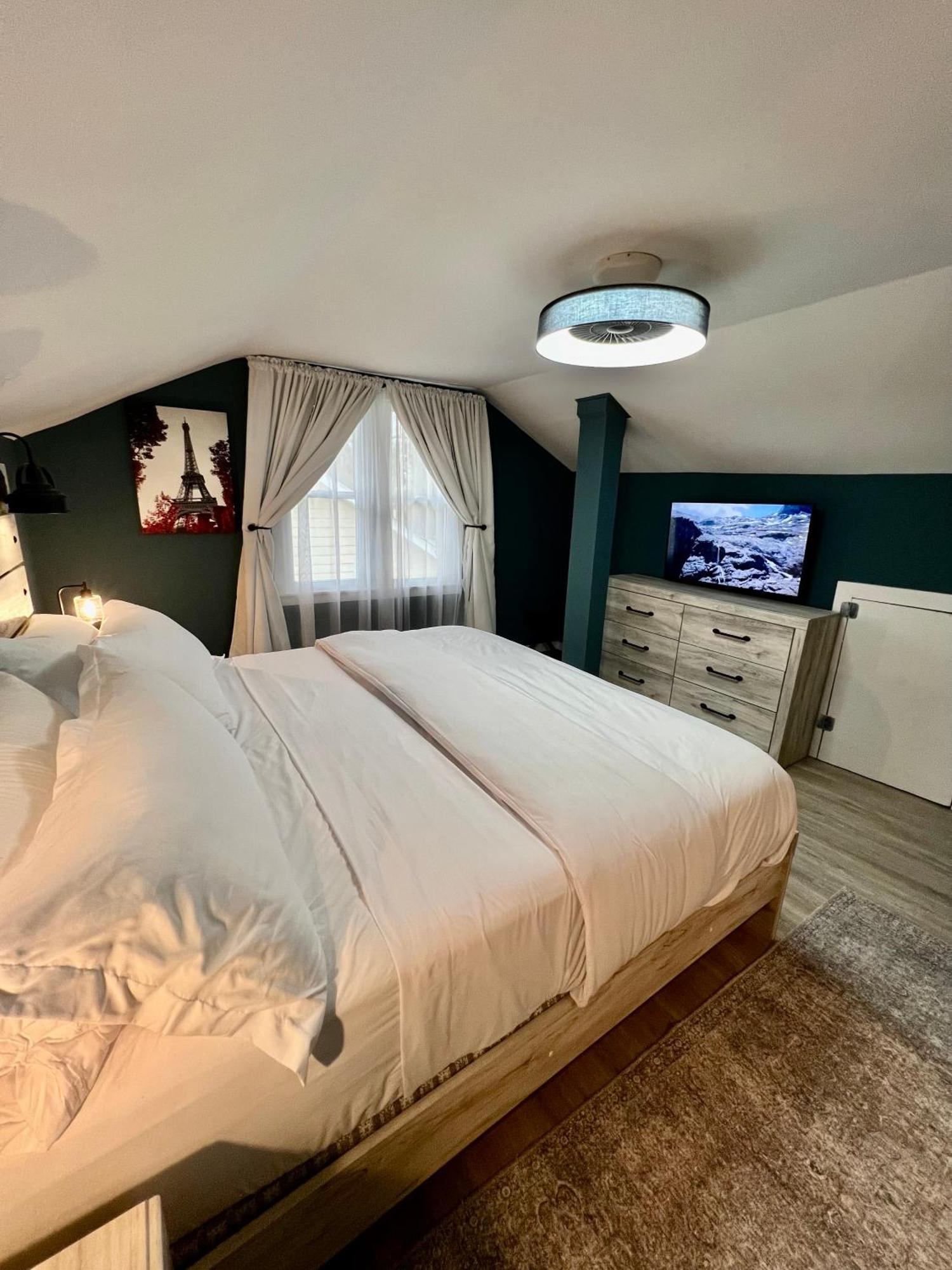 Holiday home Calm 4br-3ba 10 Min Dt Airport By Lsp Homes *