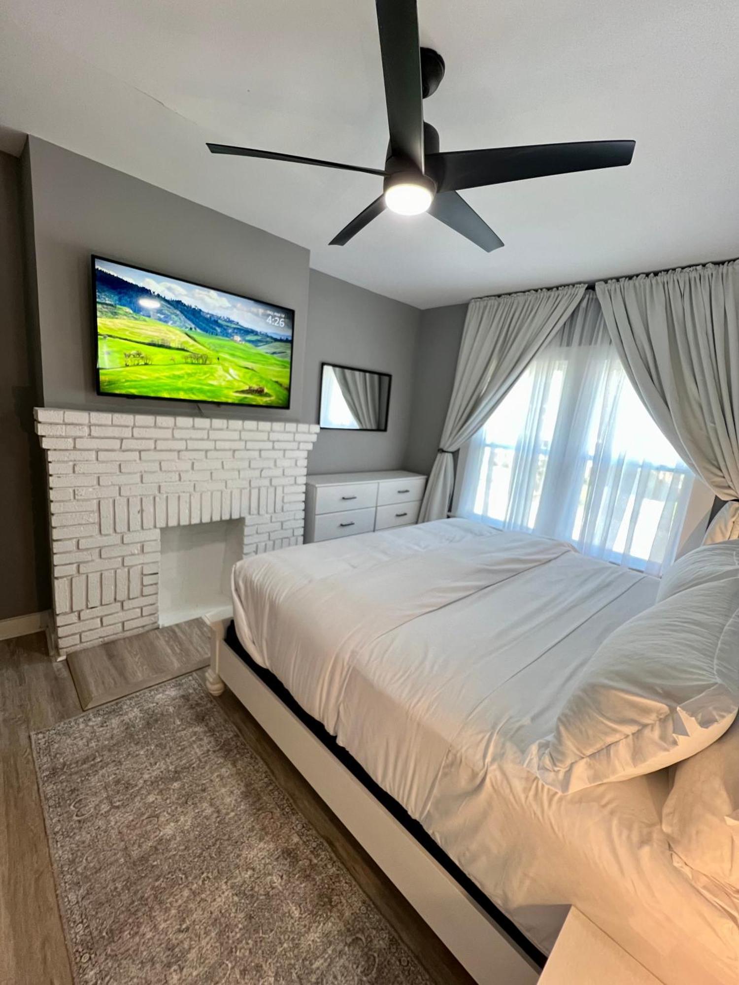 Calm 4br-3ba 10 Min Dt Airport By Lsp Homes Holiday home *