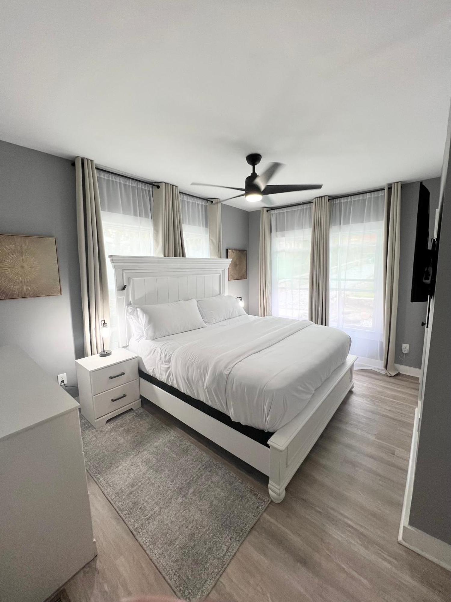 Calm 4br-3ba 10 Min Dt Airport By Lsp Homes Holiday home Atlanta
