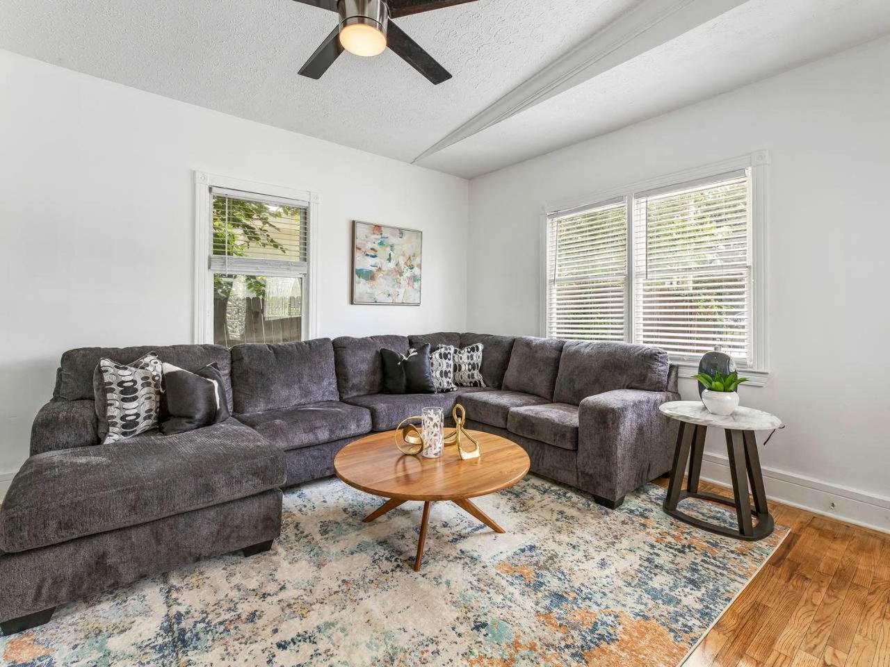 Spacious Near Zoo L Sleeps 12 Includ Atlanta