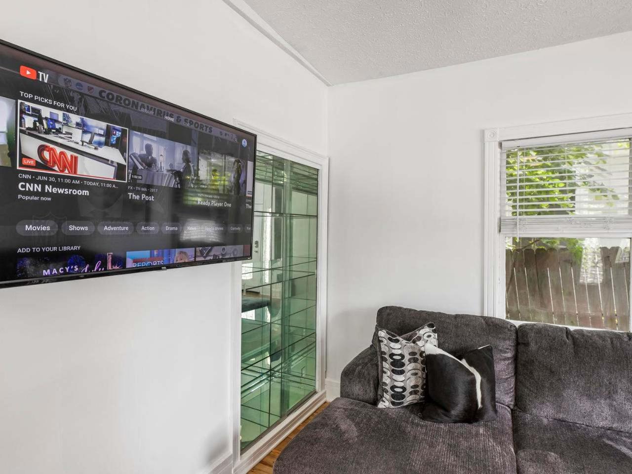 Spacious Near Zoo L Sleeps 12 Includ Holiday home