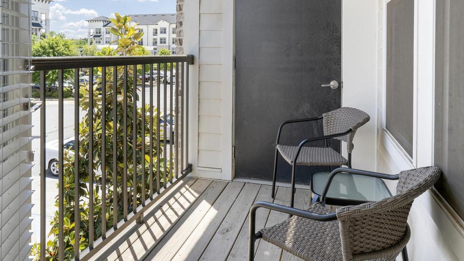 Landing At The Eddy At Riverview - 1 Bedroom In West End Apartment *