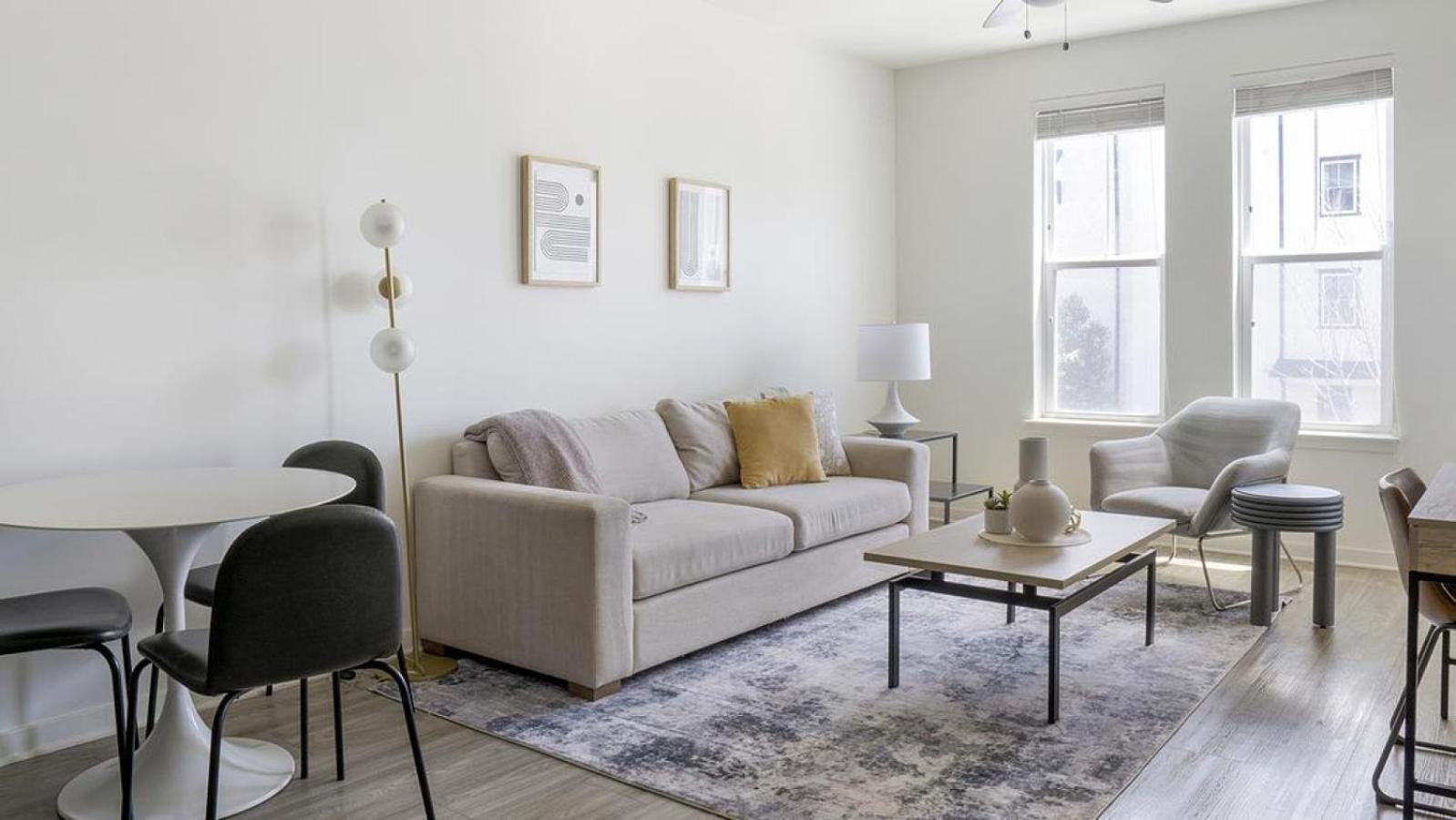 Landing At The Eddy At Riverview - 1 Bedroom In West End Apartment