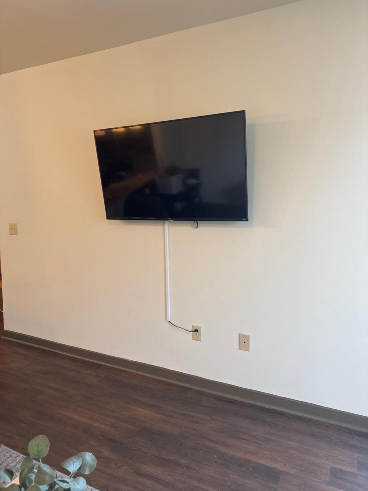 Atlantas Heart In Midtown Apartment