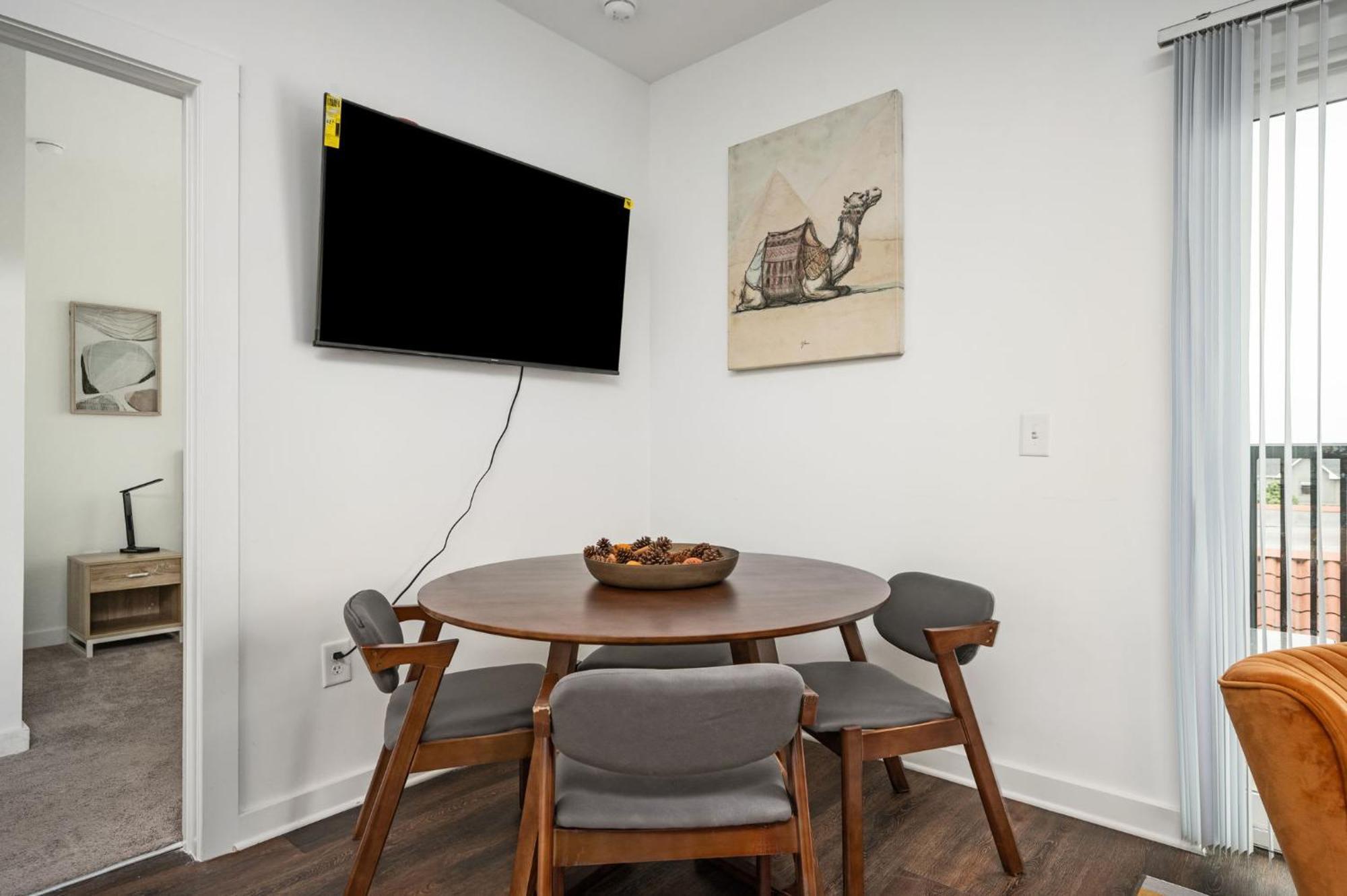 Luxury New 2b2b Private Balcony 542blvd * Atlanta