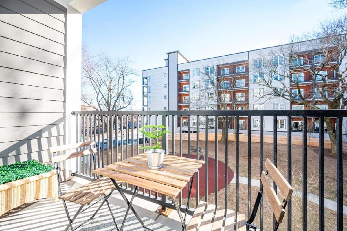 Luxe 1br With Balcony In Downtown 542blvd * Atlanta