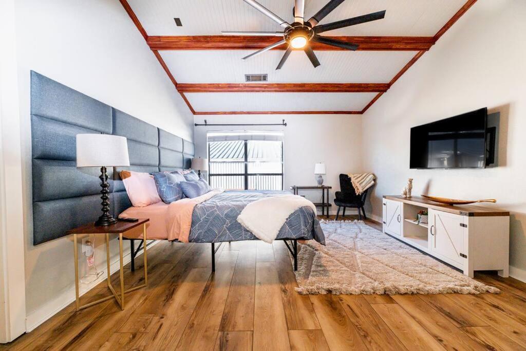 Modern Loft On The Beltline