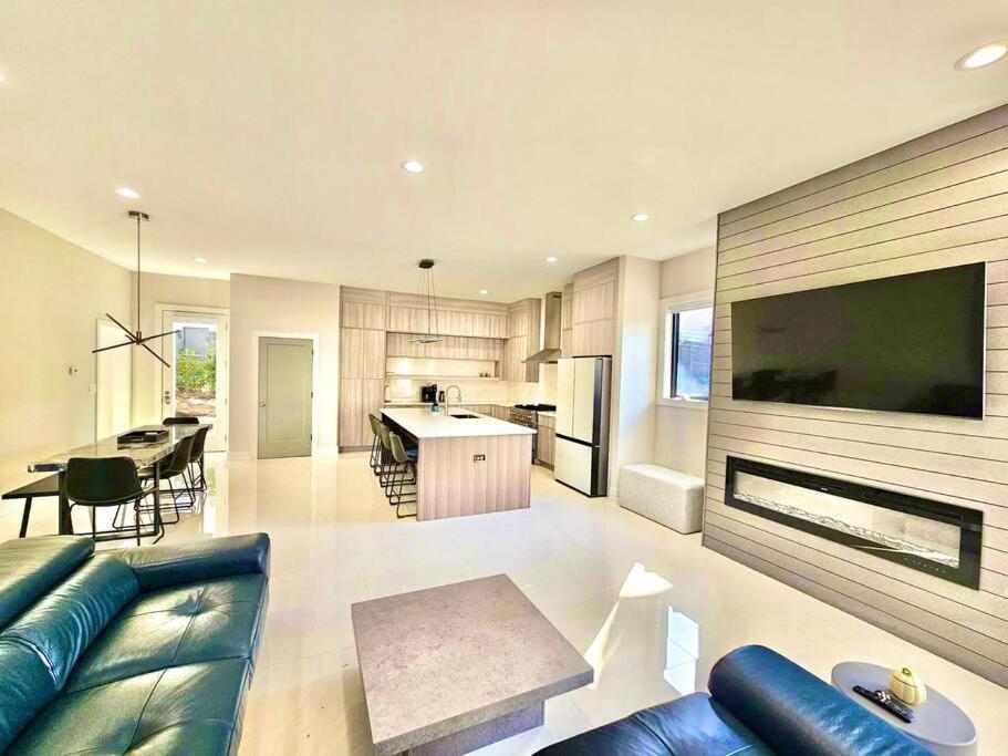 Brand-new 3story With Rooftop In Midtown Holiday home Atlanta