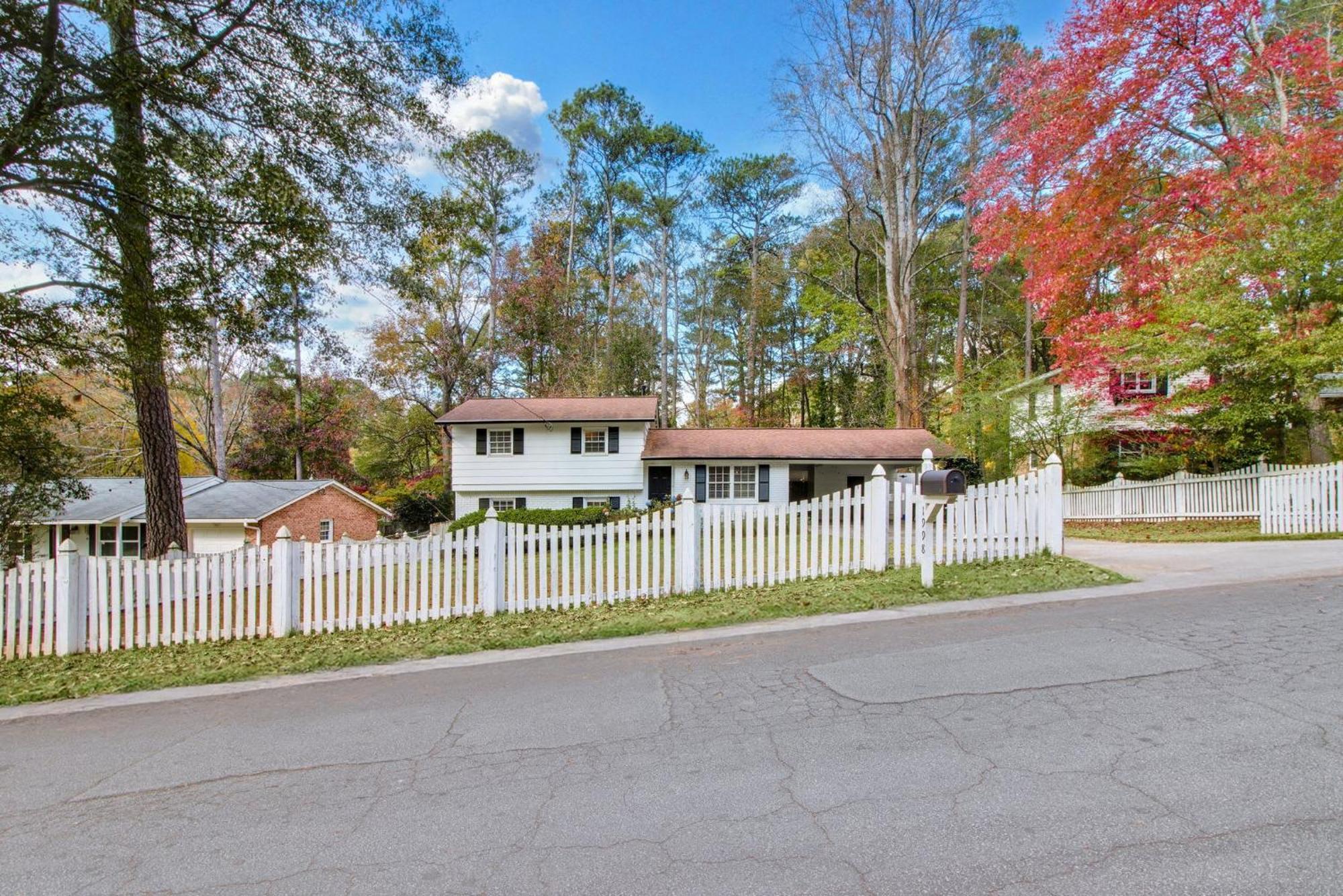 Your Adventure Starts Here 4br *