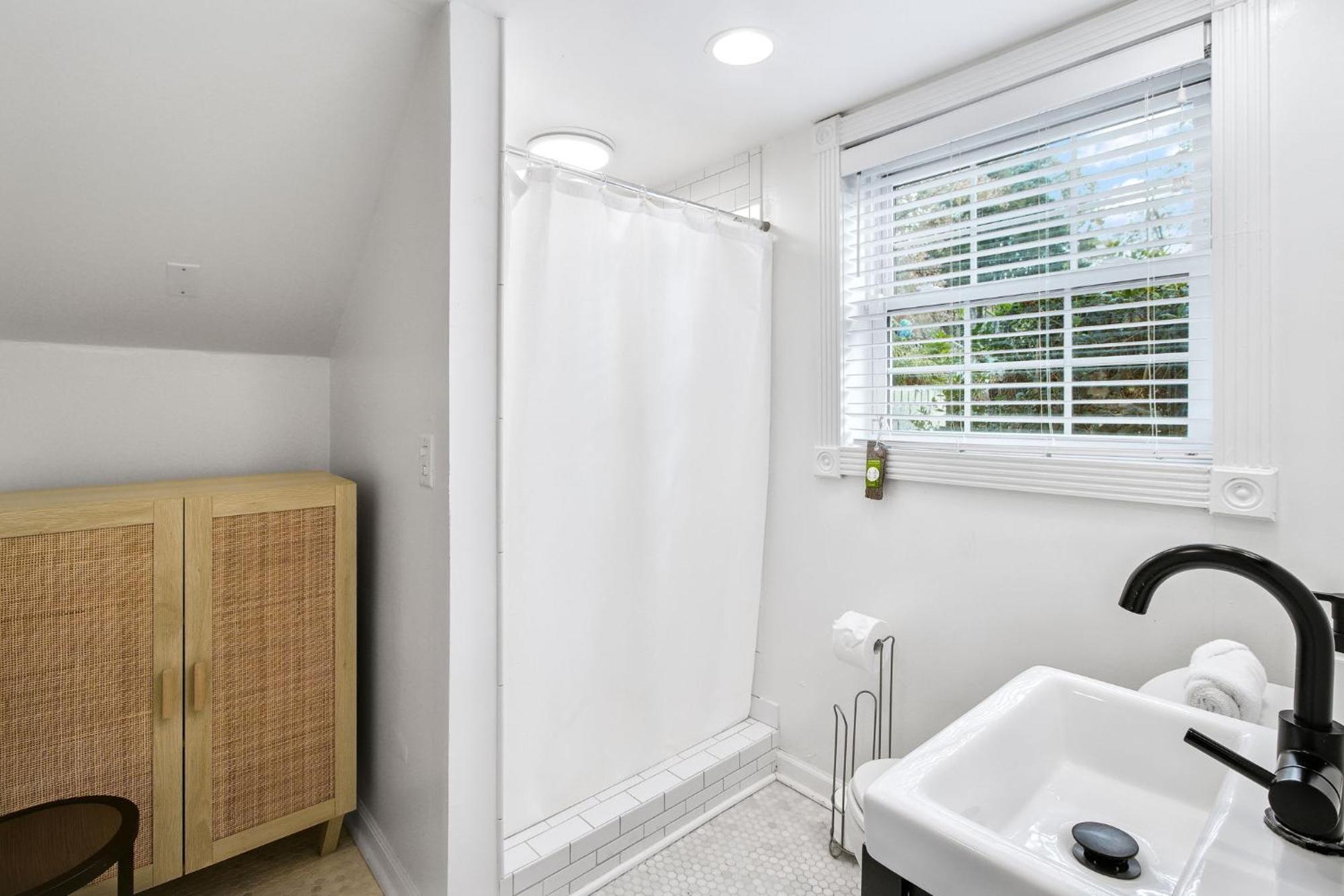 Your Adventure Starts Here 4br