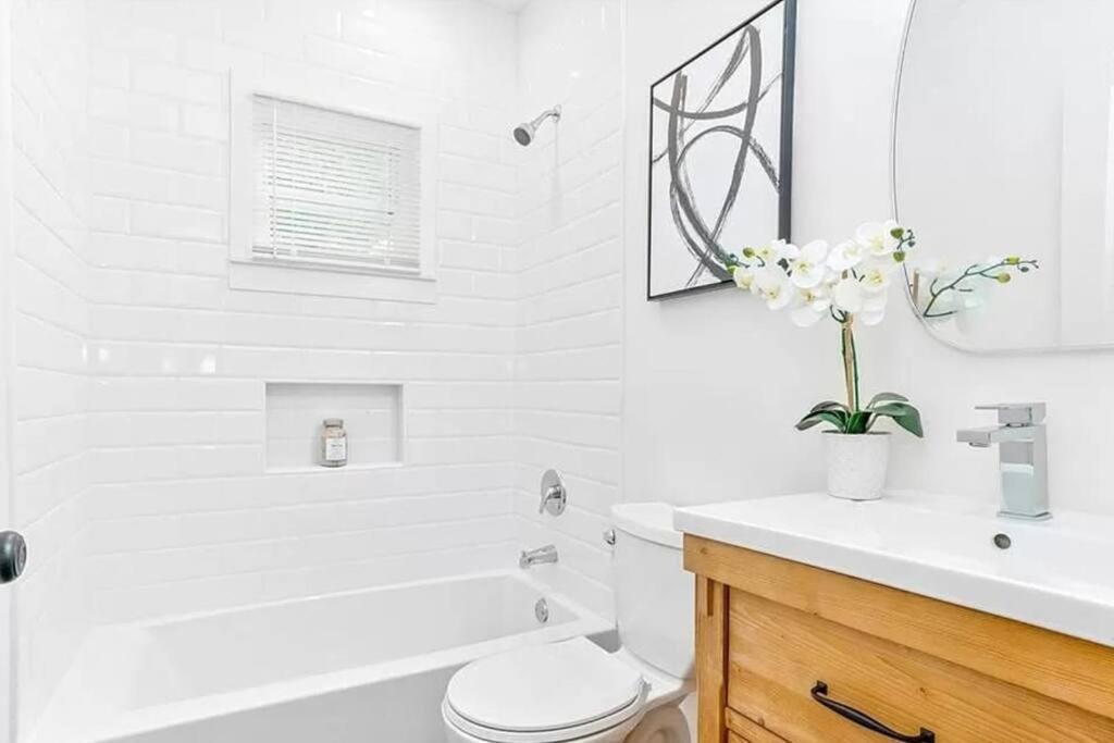 Less Than 10 Mins From Downtown, Early Checkin-subject To Availability, Pool Table * Atlanta