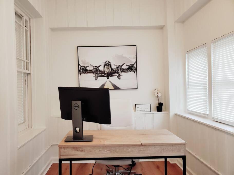 Holiday home Less Than 10 Mins From Downtown, Early Checkin-subject To Availability, Pool Table *