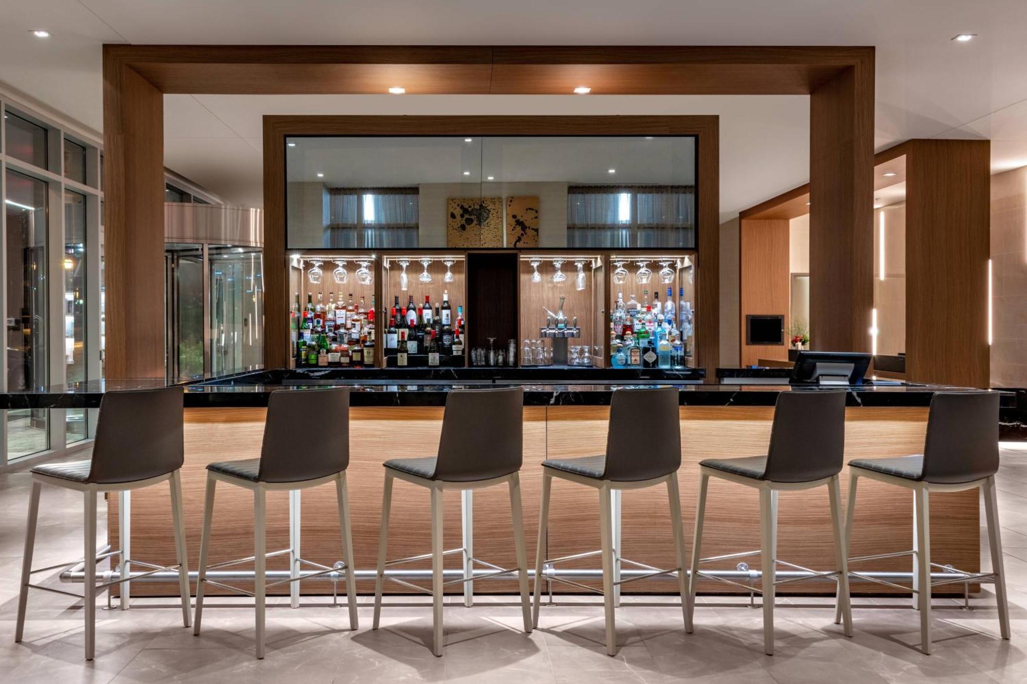 Ac By Marriott Midtown 4*