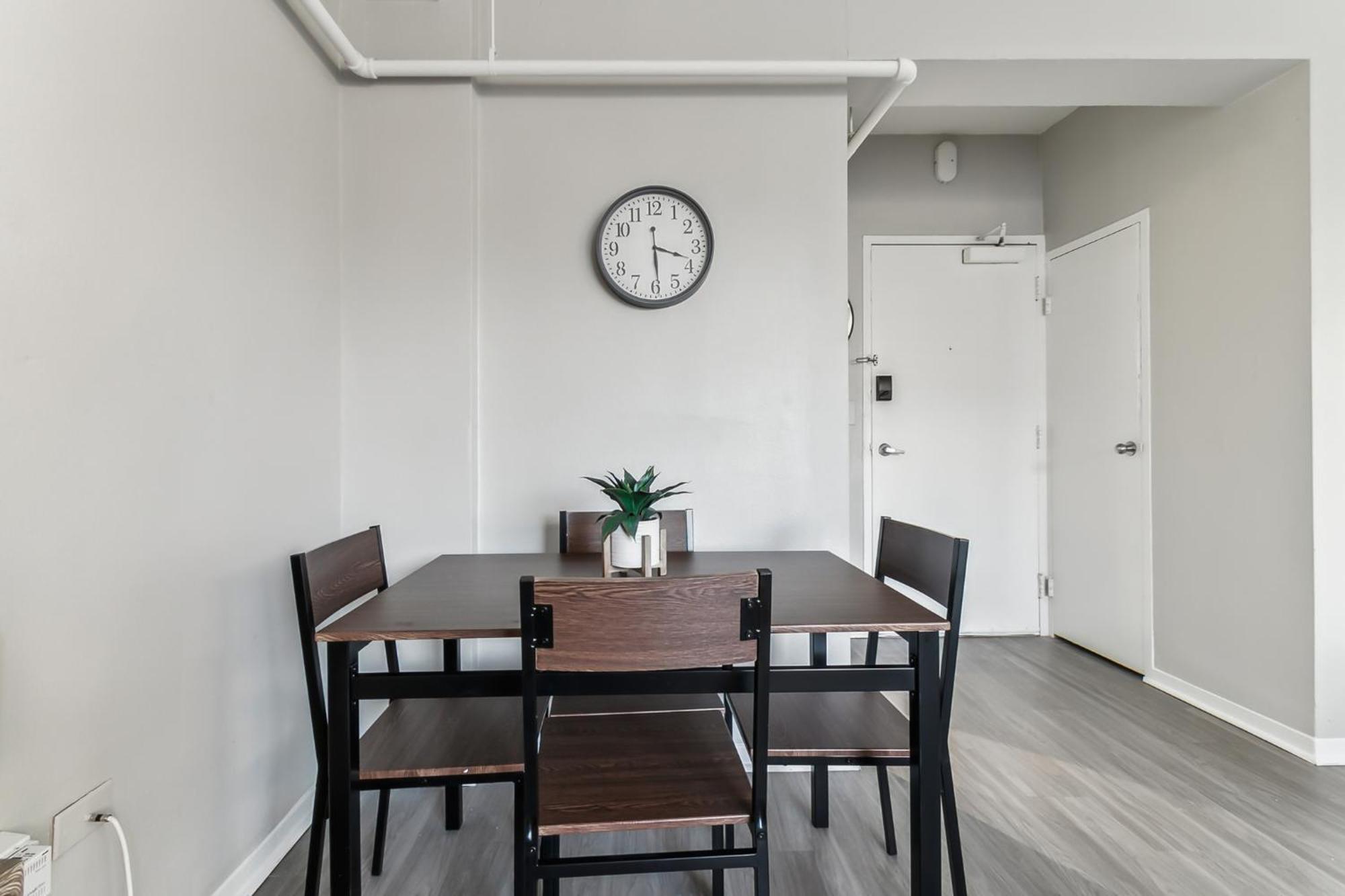 Apartment Crest At Peachtree 821 Spacious 1 Bd 1 Bth Atlanta