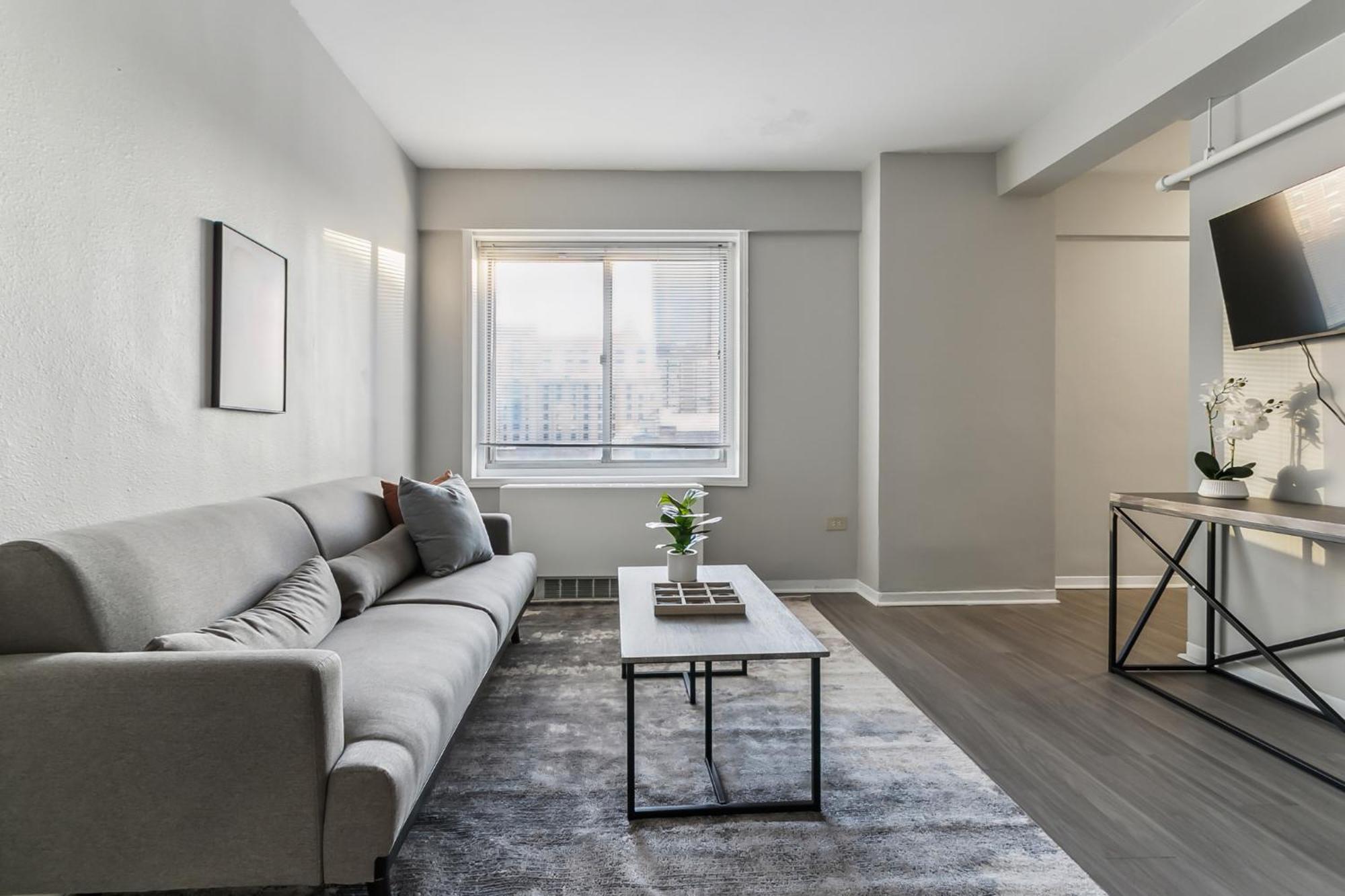 Crest At Peachtree 821 Spacious 1 Bd 1 Bth