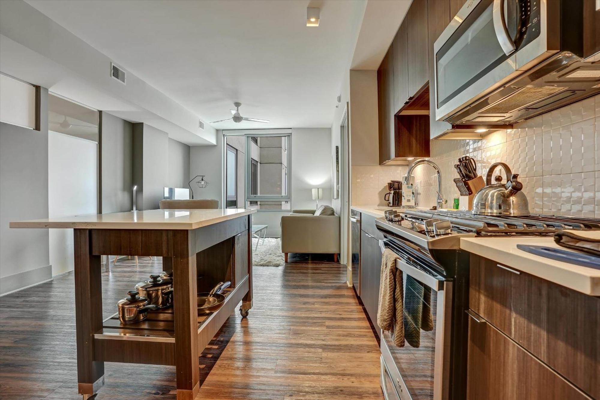Global Luxury Buckhead Apartment