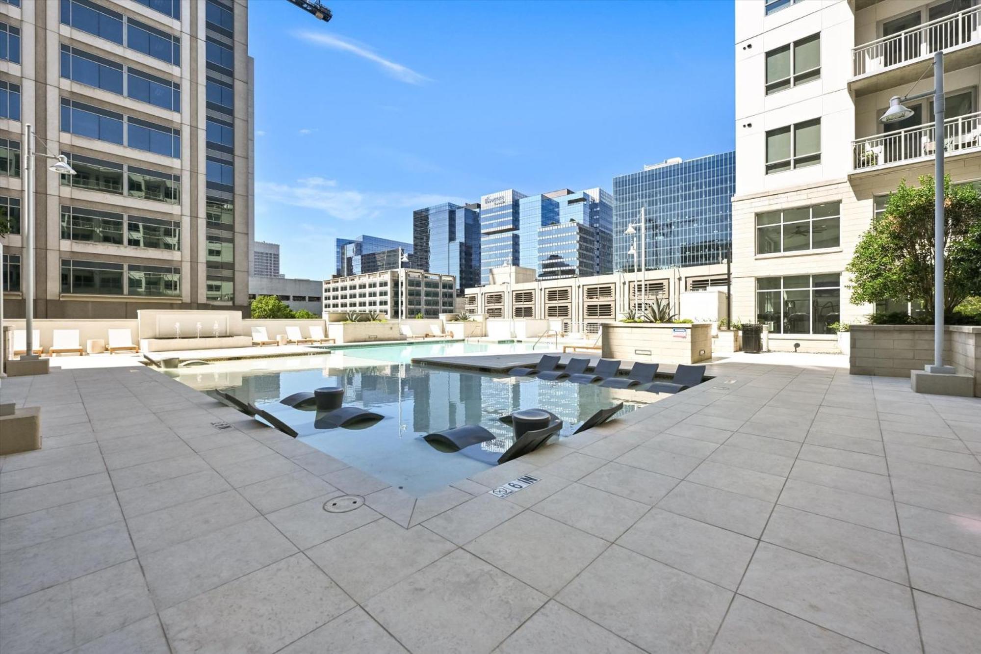 Global Luxury Midtown Apartment *