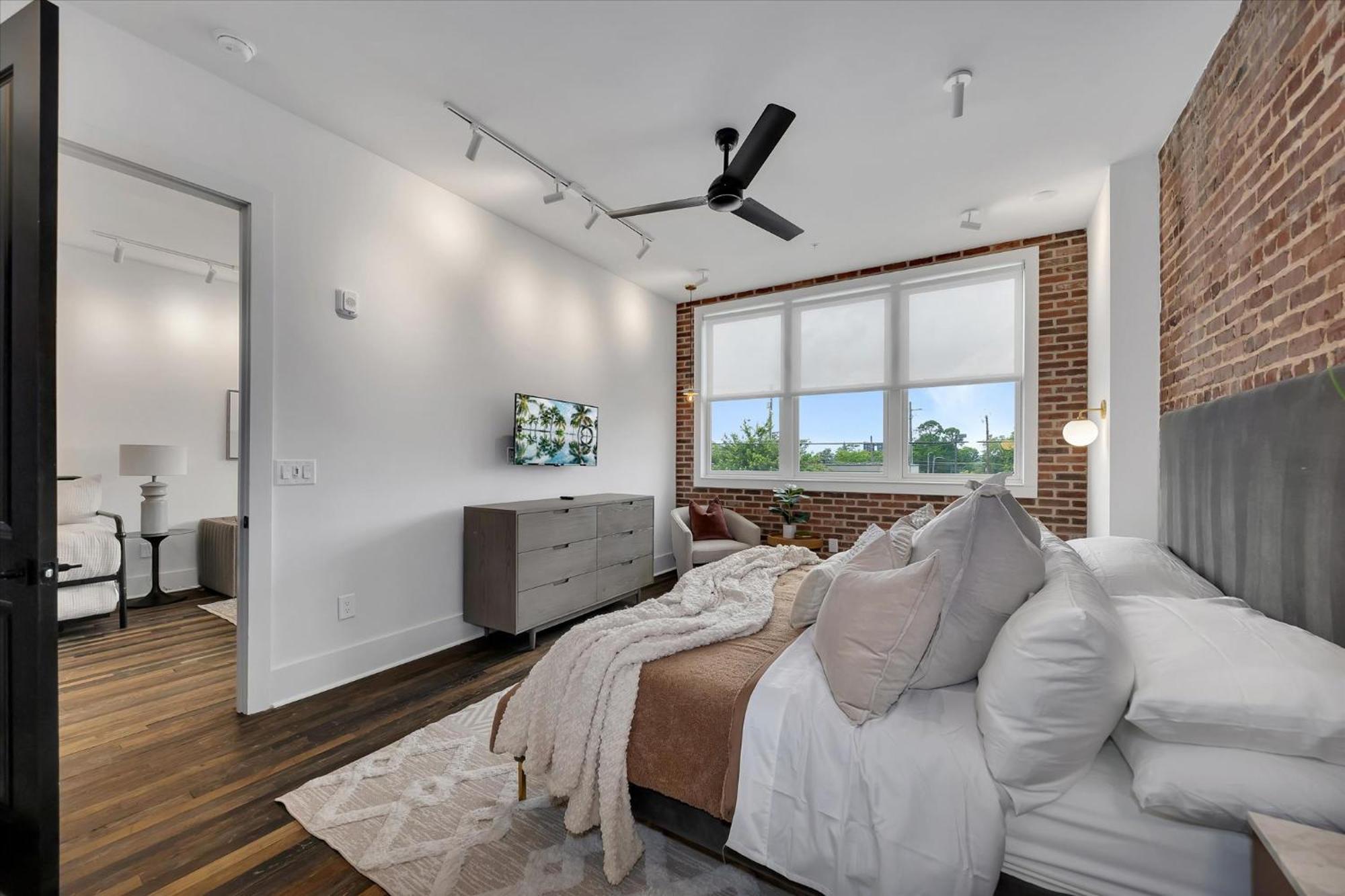 New Construction Loft Style Spacious Lux 204