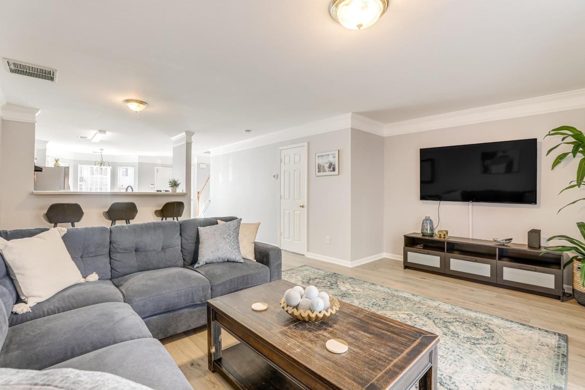 Holiday home 8 Mi To Downtown Townhome! Atlanta