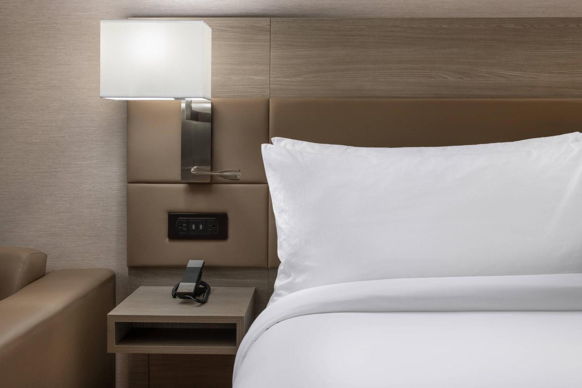 Ac By Marriott Midtown Atlanta
