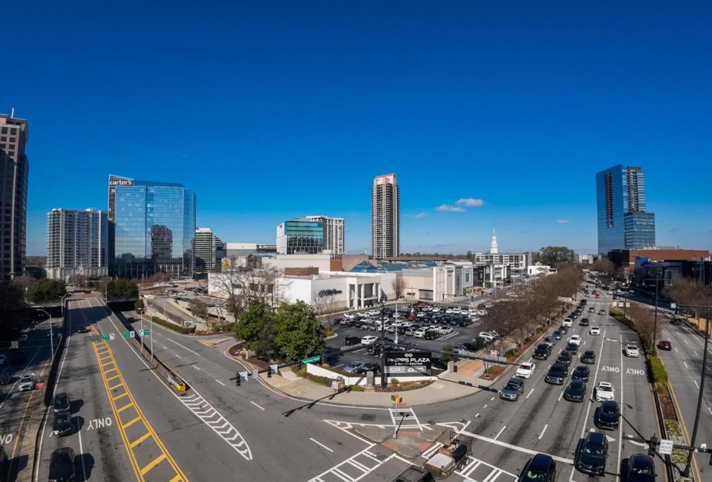 Cyan On Peachtree