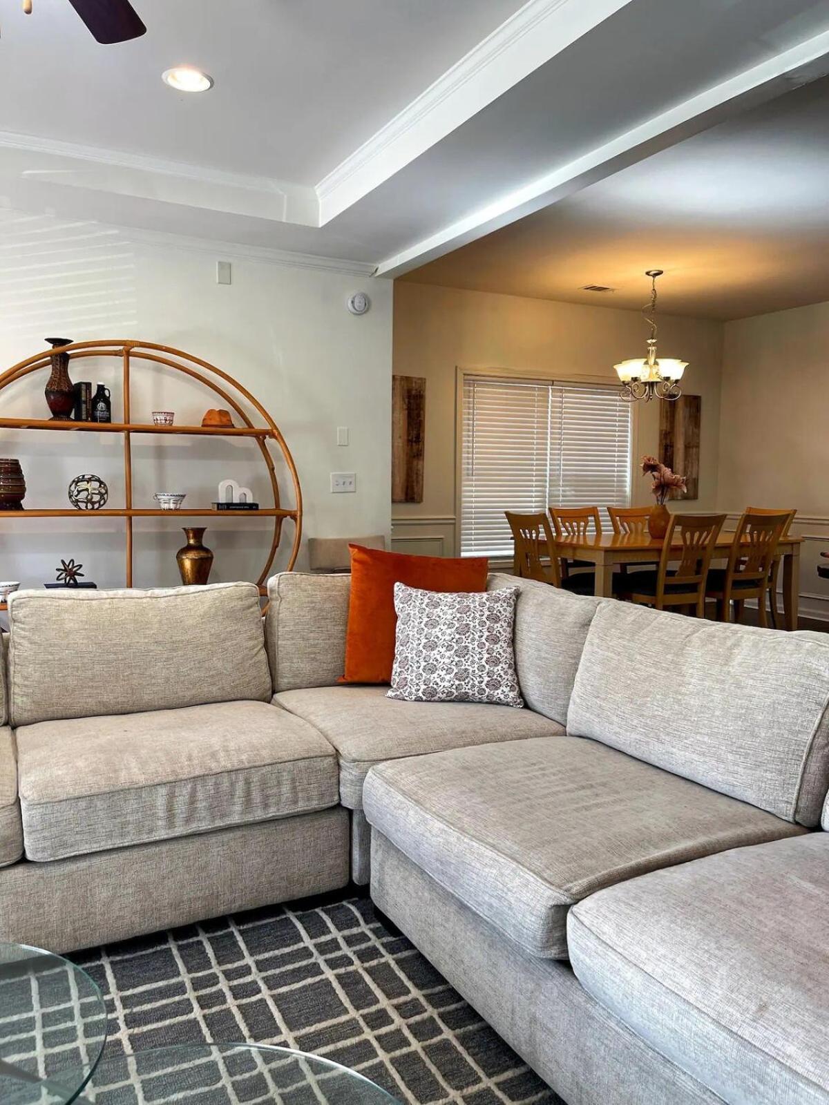 Holiday home Two Cozy Homes Near Gwcc & Mercedes Benz - Sleeps 15 Atlanta