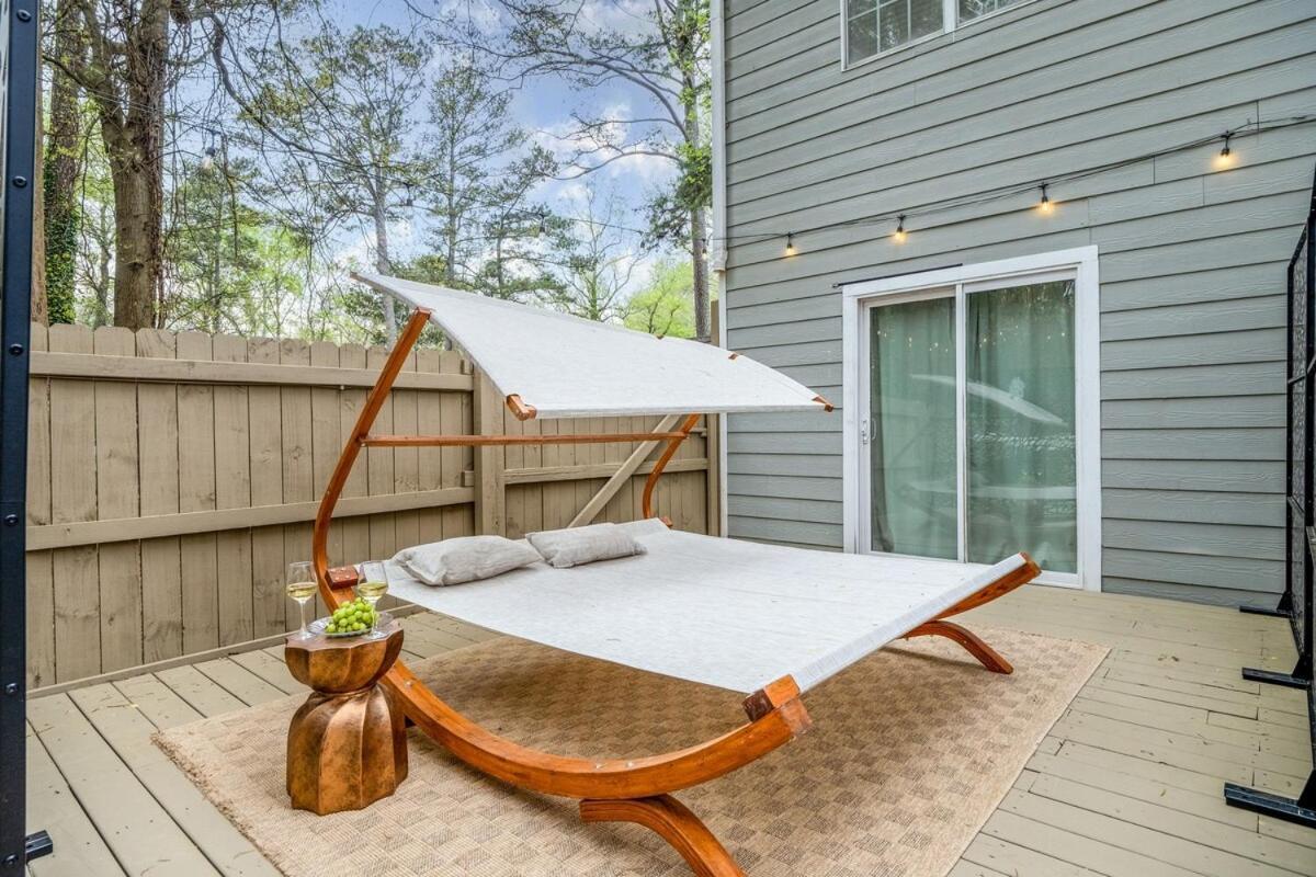 Holiday home Atl Patio Paradise Pool, Hottub, Theater, Gmrm, B-ball Atlanta