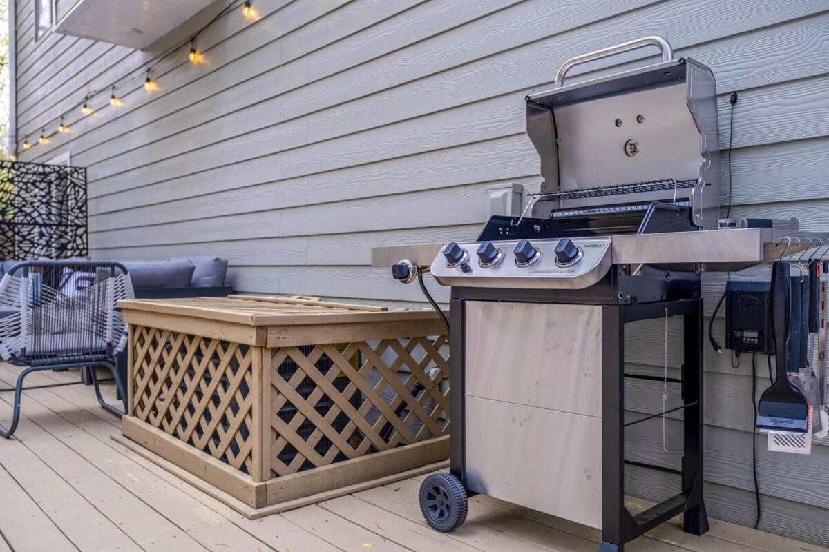 Atl Patio Paradise Pool, Hottub, Theater, Gmrm, B-ball Holiday home