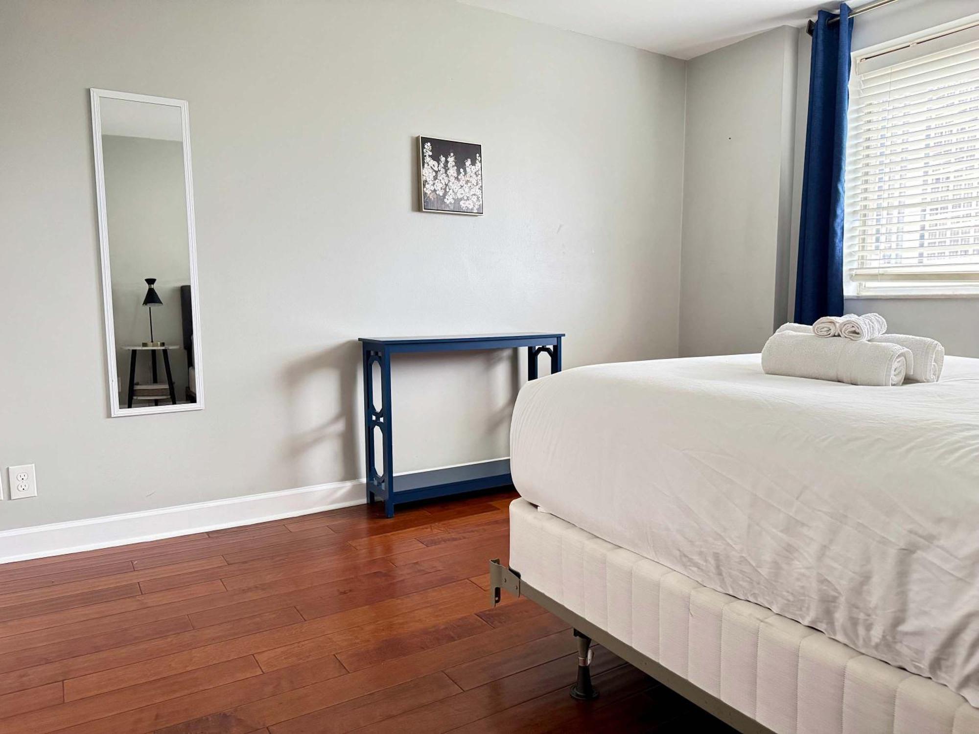 2br Chic Downtown Atl W Free Parking Lm602