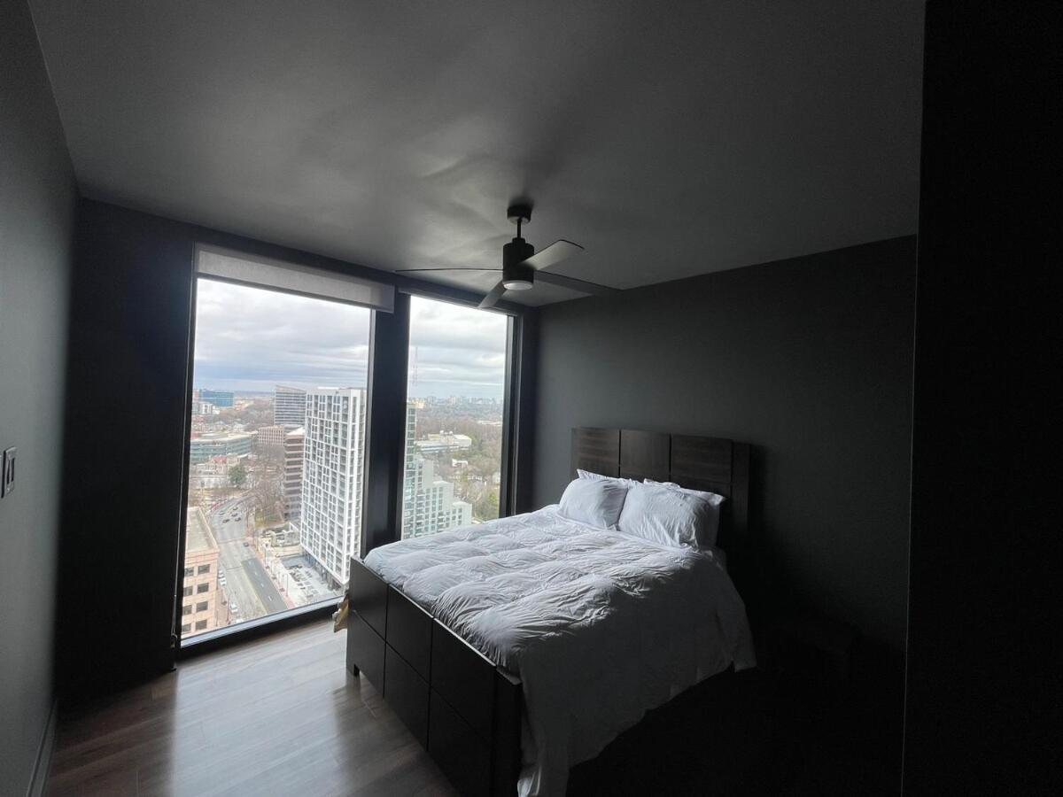 Exquisite In Midtown