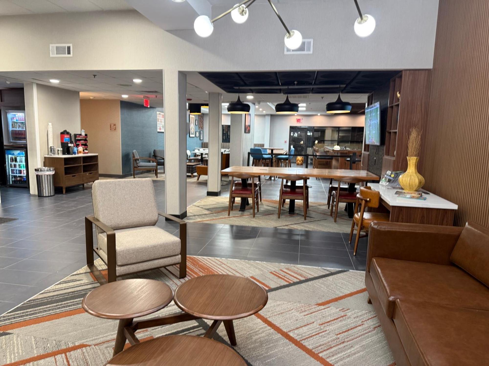 Four Points By Sheraton College Park Atlanta Airport 3*
