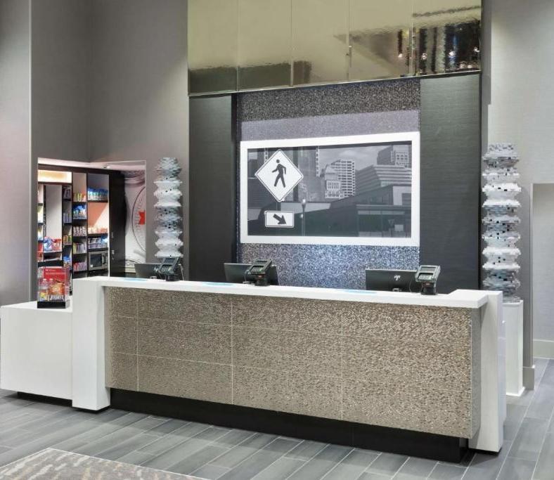 Hotel Hampton & Buckhead Place 3*