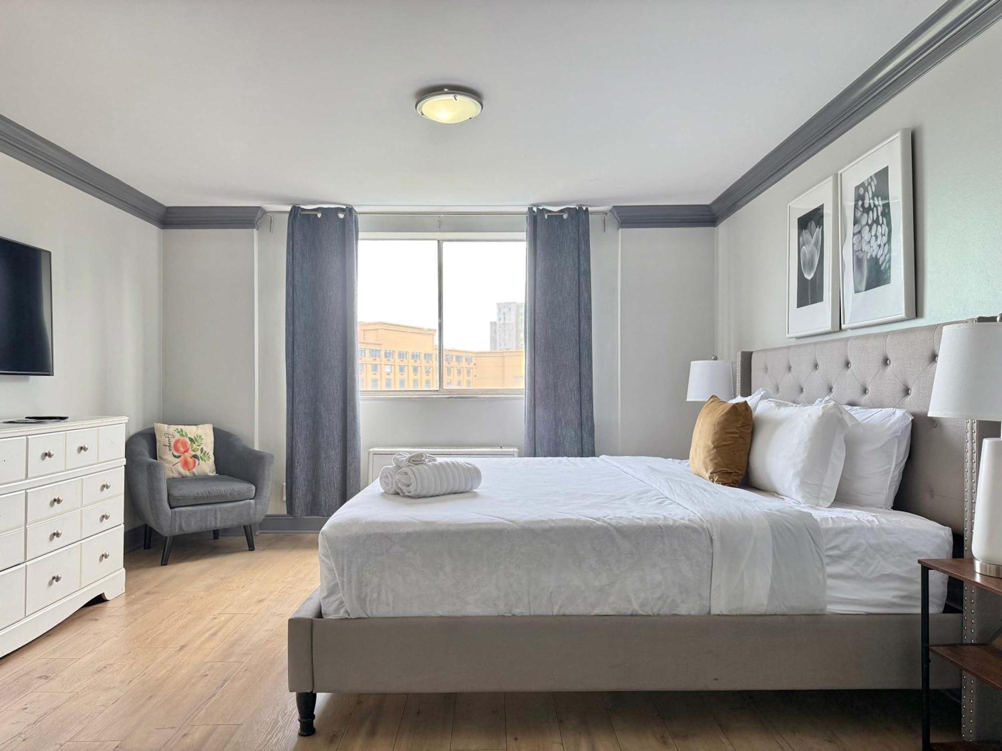 Downtown 24h Concierge 3 Bds 2br Onsite Parking Lm706 Apartment Atlanta