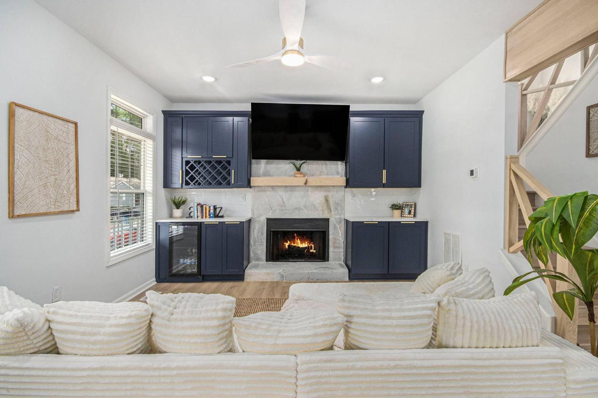 Boho Luxury| Ev Charger| Fenced Yard | King Beds Atlanta