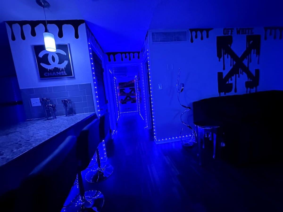 Apartment The Showtime Pad - Game - Pool Table - Fireplace