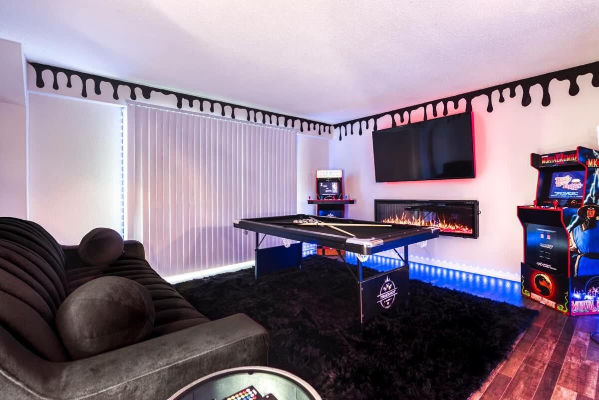 Apartment The Showtime Pad - Game - Pool Table - Fireplace Atlanta