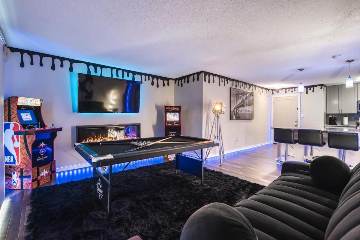 The Showtime Pad - Game - Pool Table - Fireplace * Atlanta