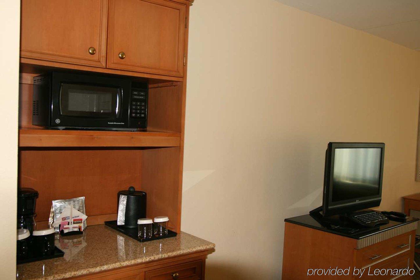 Hotel Hilton Garden Atlanta Airport/millenium Center 3*