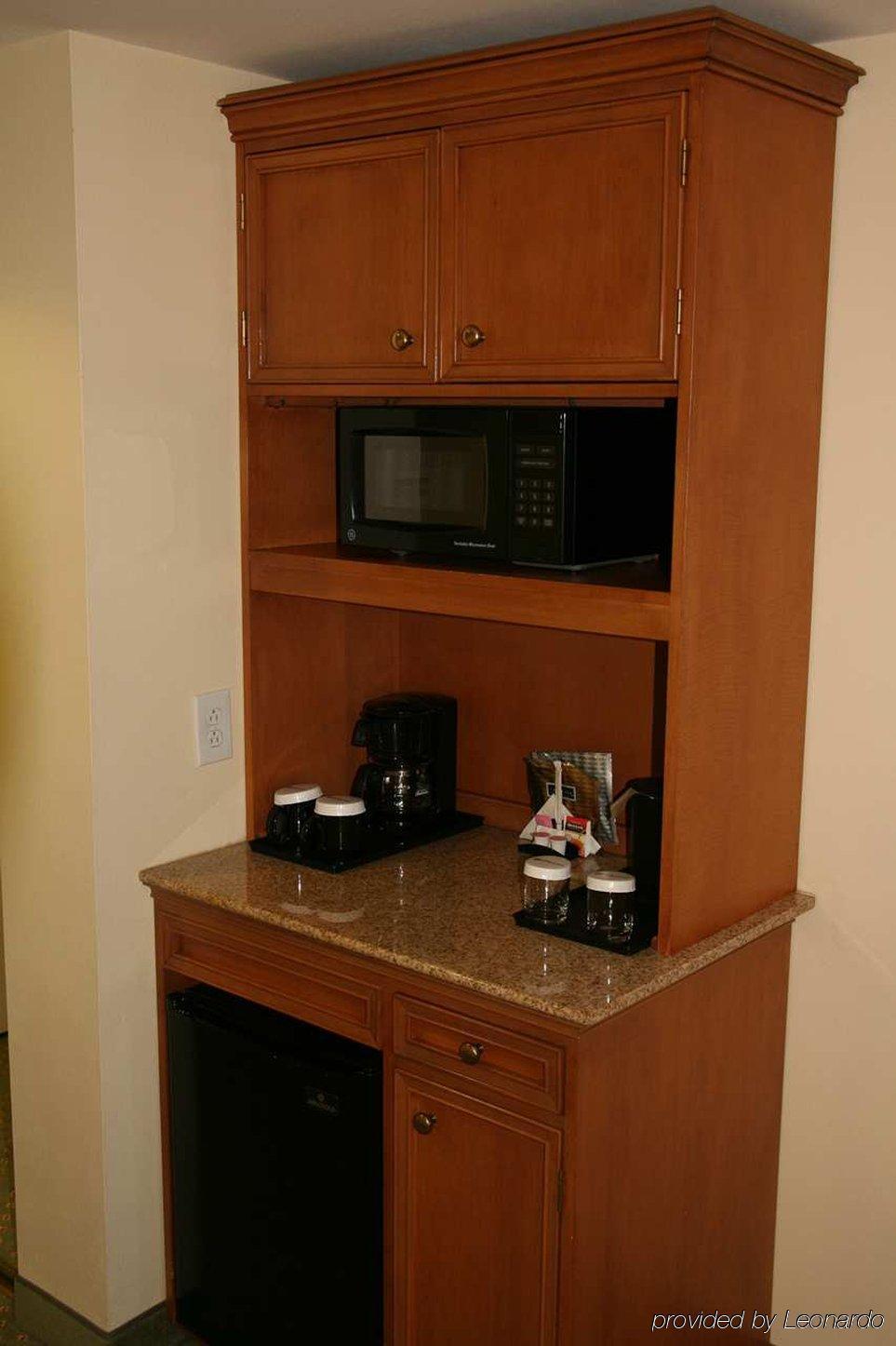 Hilton Garden Atlanta Airport/millenium Center Hotel