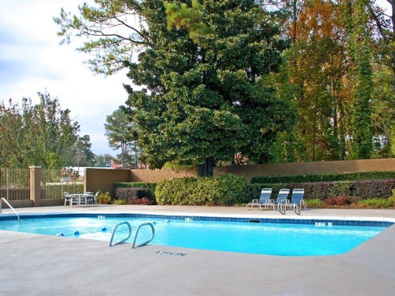 Western Airport East Hotel Forest Park