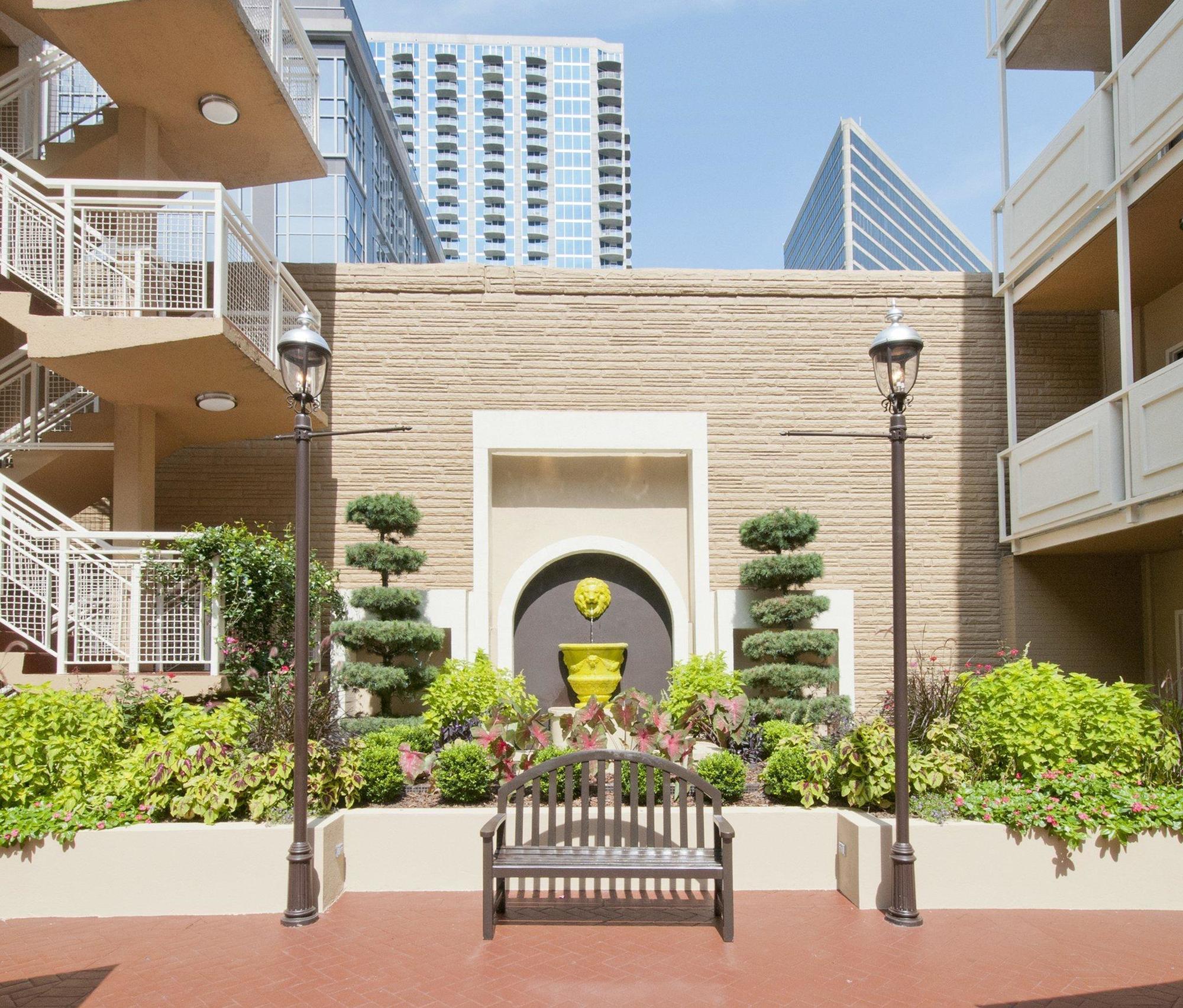 At The Peachtrees, Ascend Collection Hotel Atlanta